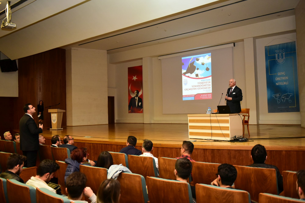 Prof. Dr. Mehmet Sağlam Üniversitemizde Gençlerle Buluştu