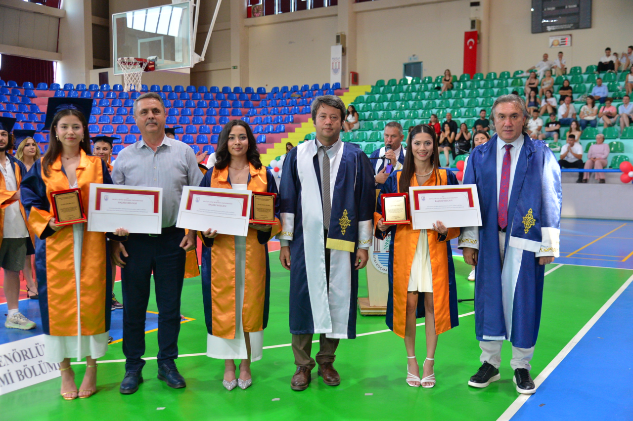  Spor Bilimleri Fakültesi, Öğrencilerini Yeni Hayatına Uğurladı