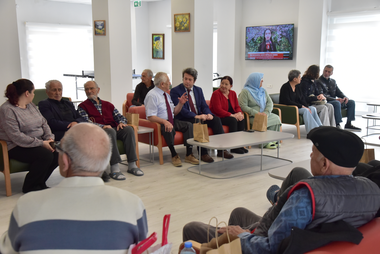 MSKÜ’den Anlamlı Ziyaret: Gençler ve Çınarlar Bir Arada