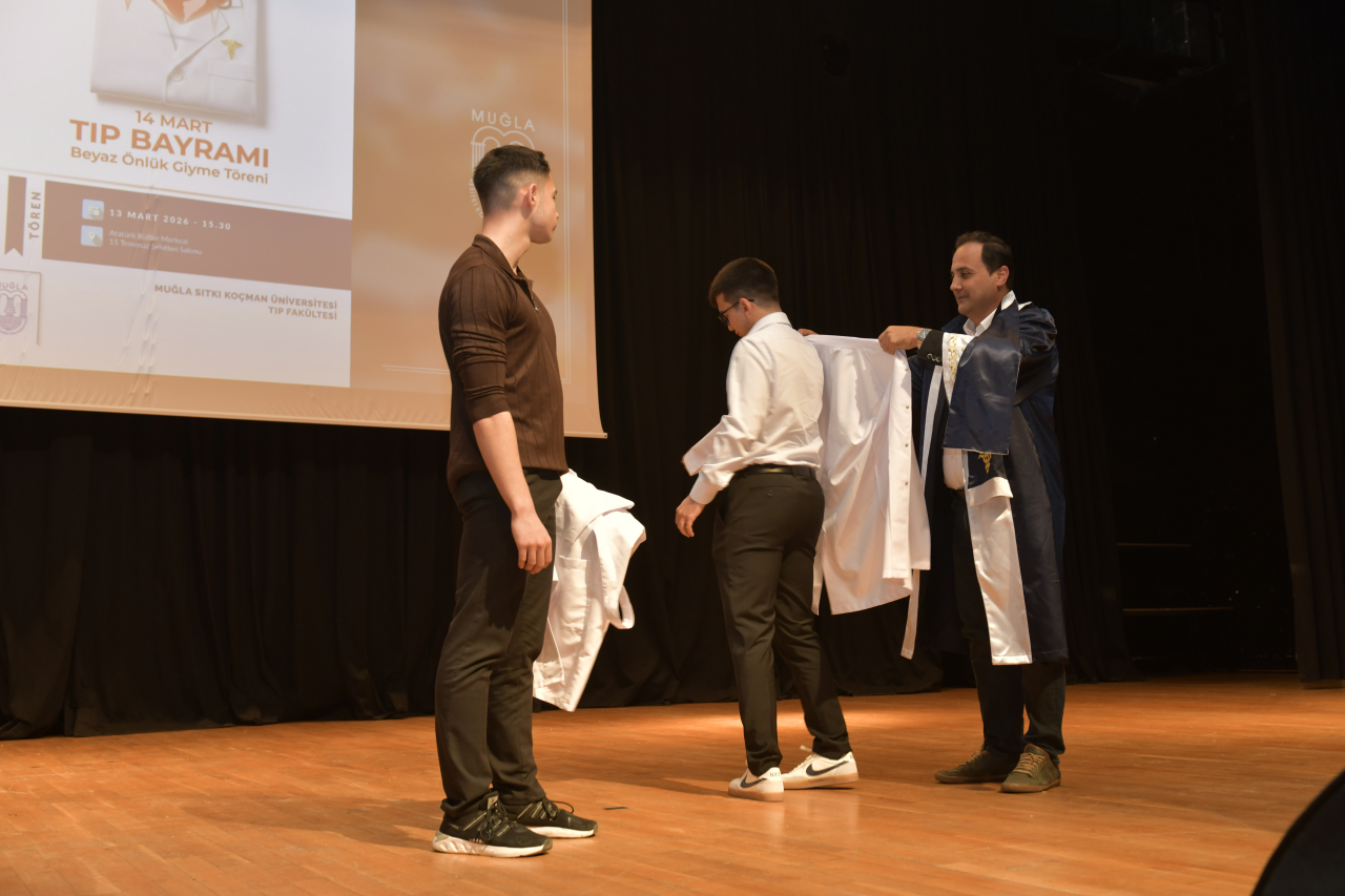 MSKÜ’de Beyaz Önlük Heyecanı: Geleceğin Hekimleri Mesleğe İlk Adımını Attı