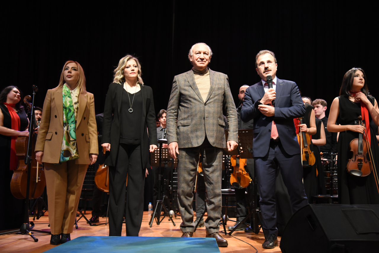Senfonik Neşet Ertaş Türküleri Konserine Yoğun İlgi