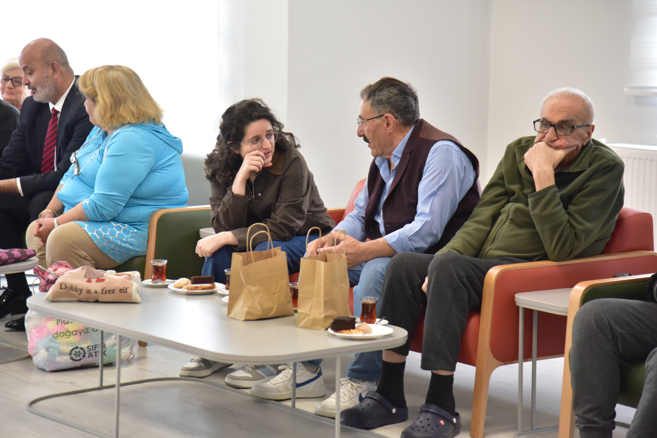 MSKÜ’den Anlamlı Ziyaret: Gençler ve Çınarlar Bir Arada