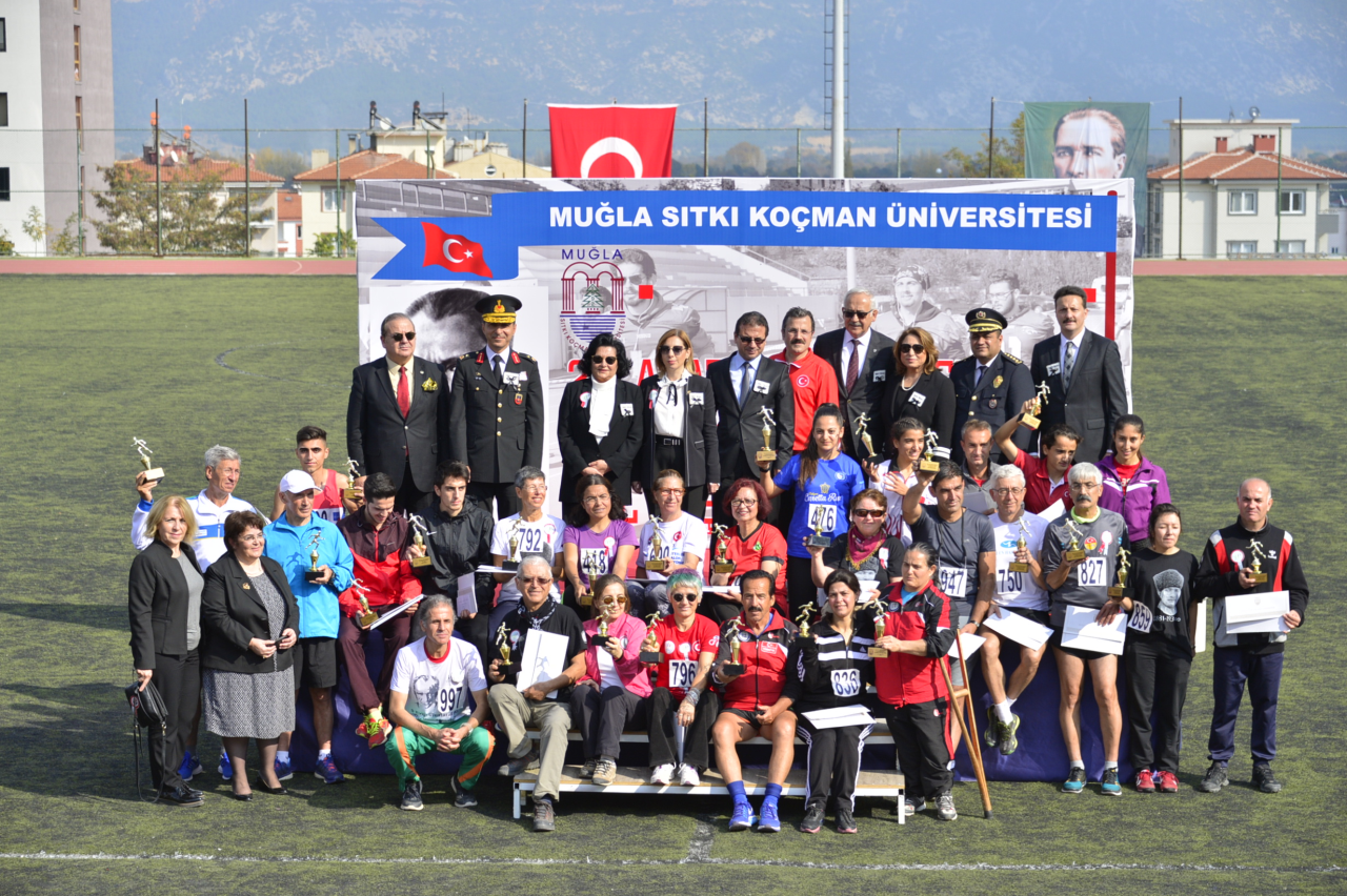 Atatürk’e Saygı Gençlik 26. Yol Koşusu Gerçekleştirildi