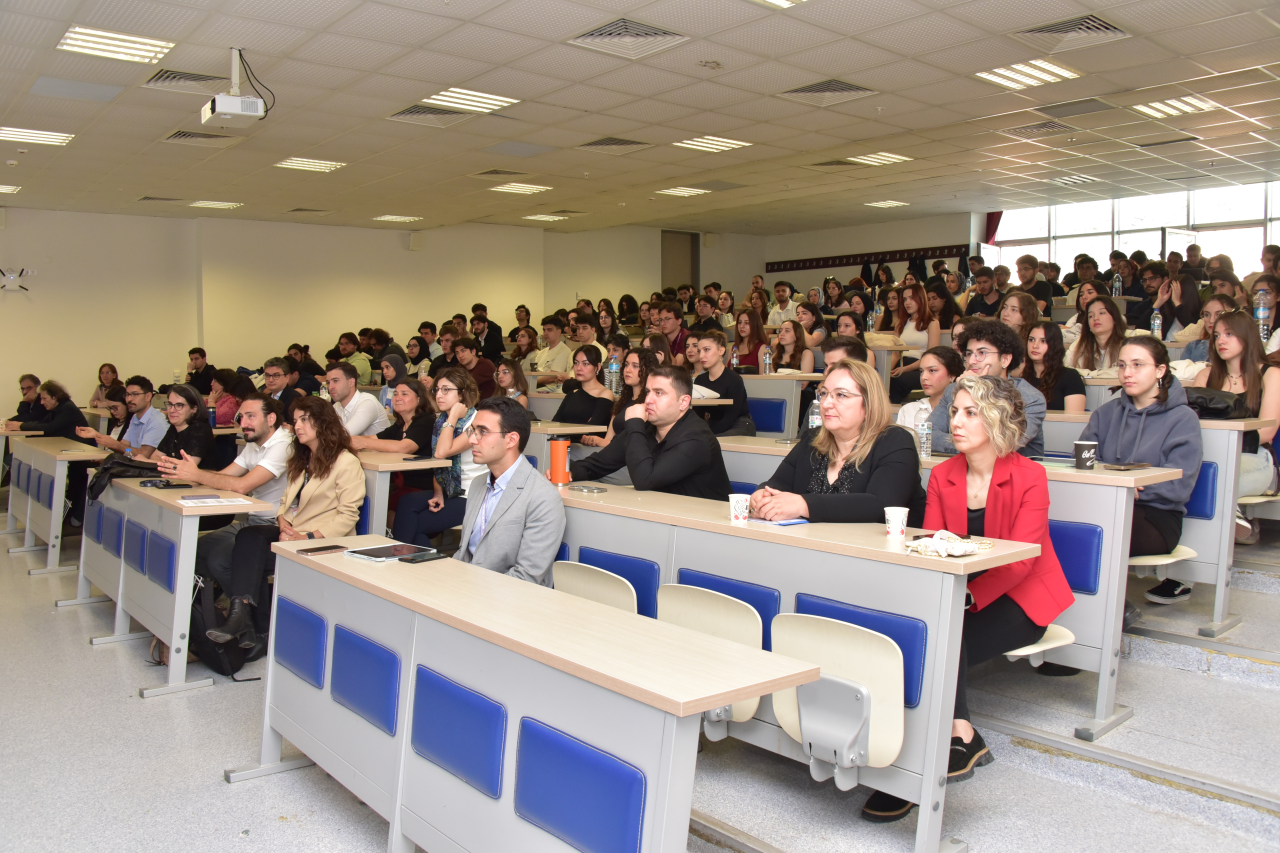 Tıp Fakültesi’nde “III. Bilim Şenliği” Gerçekleştirildi
