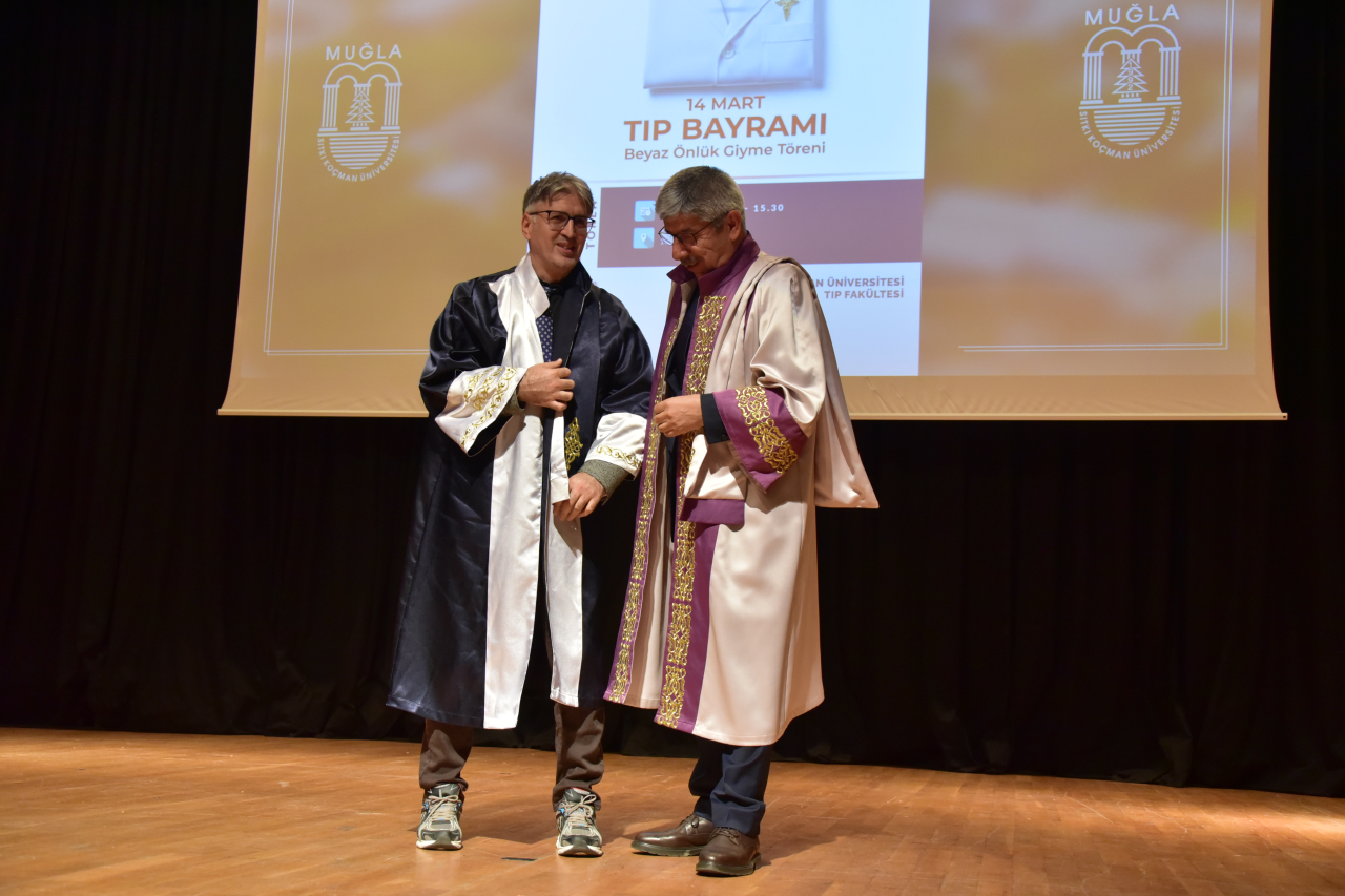 MSKÜ’de Beyaz Önlük Heyecanı: Geleceğin Hekimleri Mesleğe İlk Adımını Attı