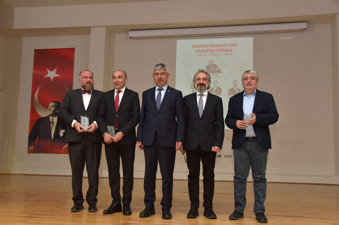 MSKÜ’de “Dezenformasyon Perspektifinde Yakın Siyasi Tarih” Paneli Gerçekleştirildi