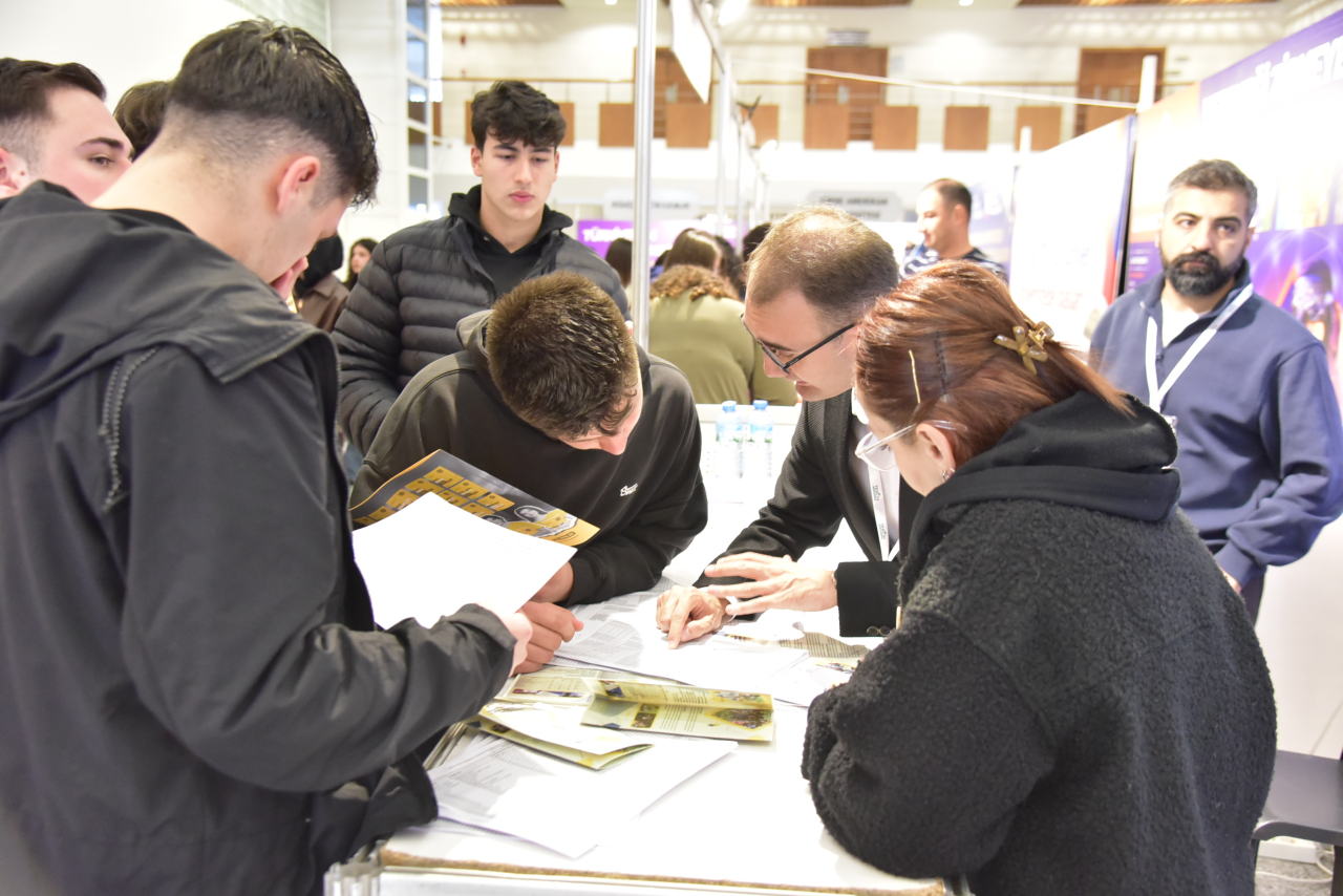 MSKÜ, Tercih ve Tanıtım Fuarında Aday Öğrencilerle Buluştu