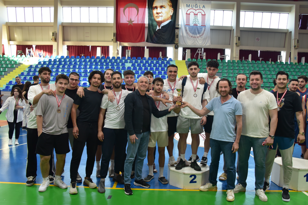 Rektörlük Kupası Basketbol Turnuvasında Şampiyonlar Belli Oldu