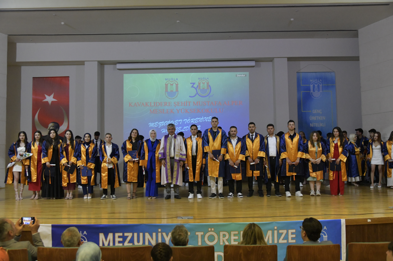 Kavaklıdere ve Ula MYO Mezunlarını Uğurladı