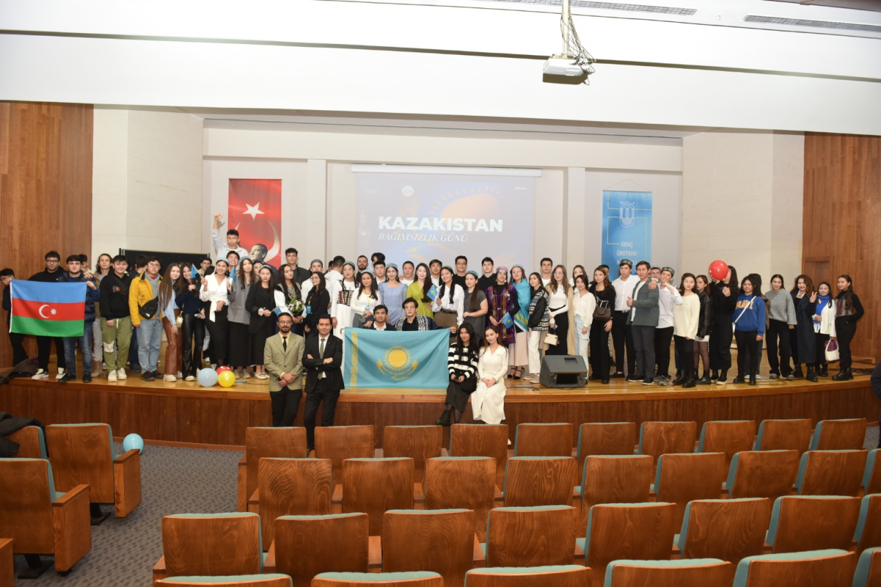 Kazakistan Cumhuriyetinin Bağımsızlığının 32. Yıl Dönümü Kutlandı