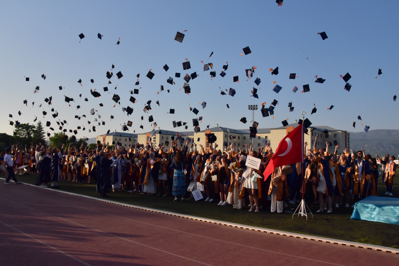 MSKÜ’lü Geleceğin Öğretmenleri Mezun Oldu