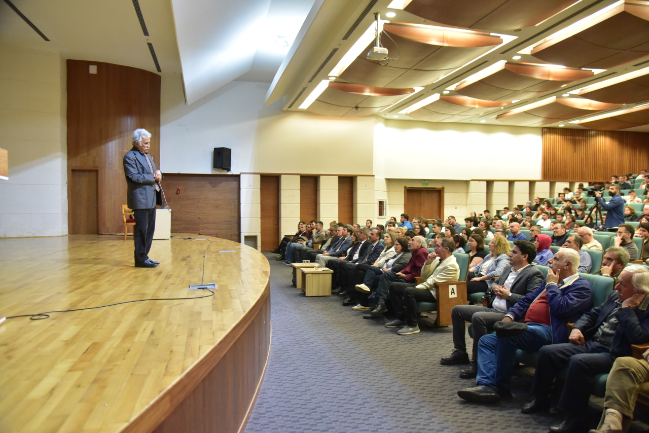 Anadolu Arkeolojisinin Duayeni Fahri Işık, MSKÜ’de Öğrencilerle Buluştu
