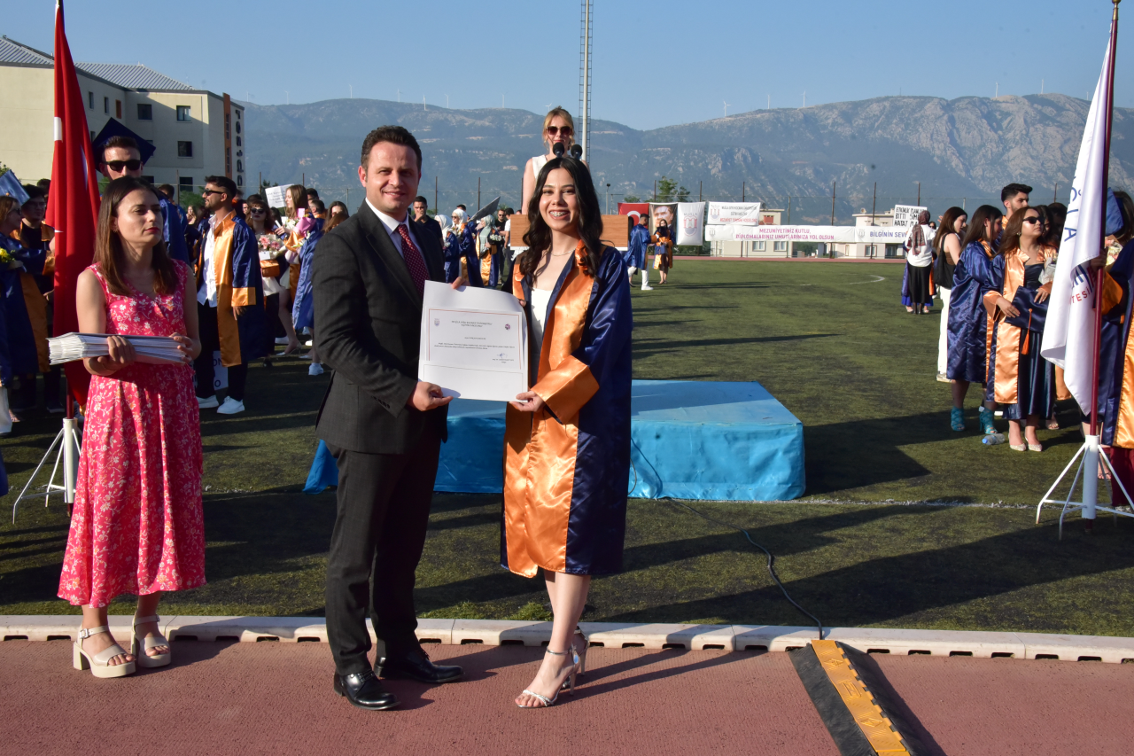MSKÜ’lü Geleceğin Öğretmenleri Mezun Oldu