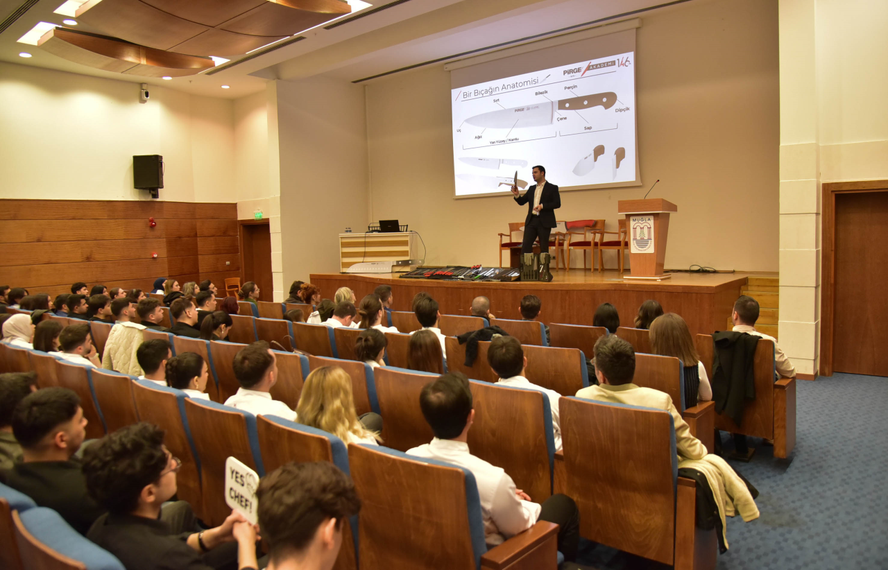 MSKÜ’de Bir İlk: Gastronomi Öğrencilerine Aşçı Ceketi Giydirildi