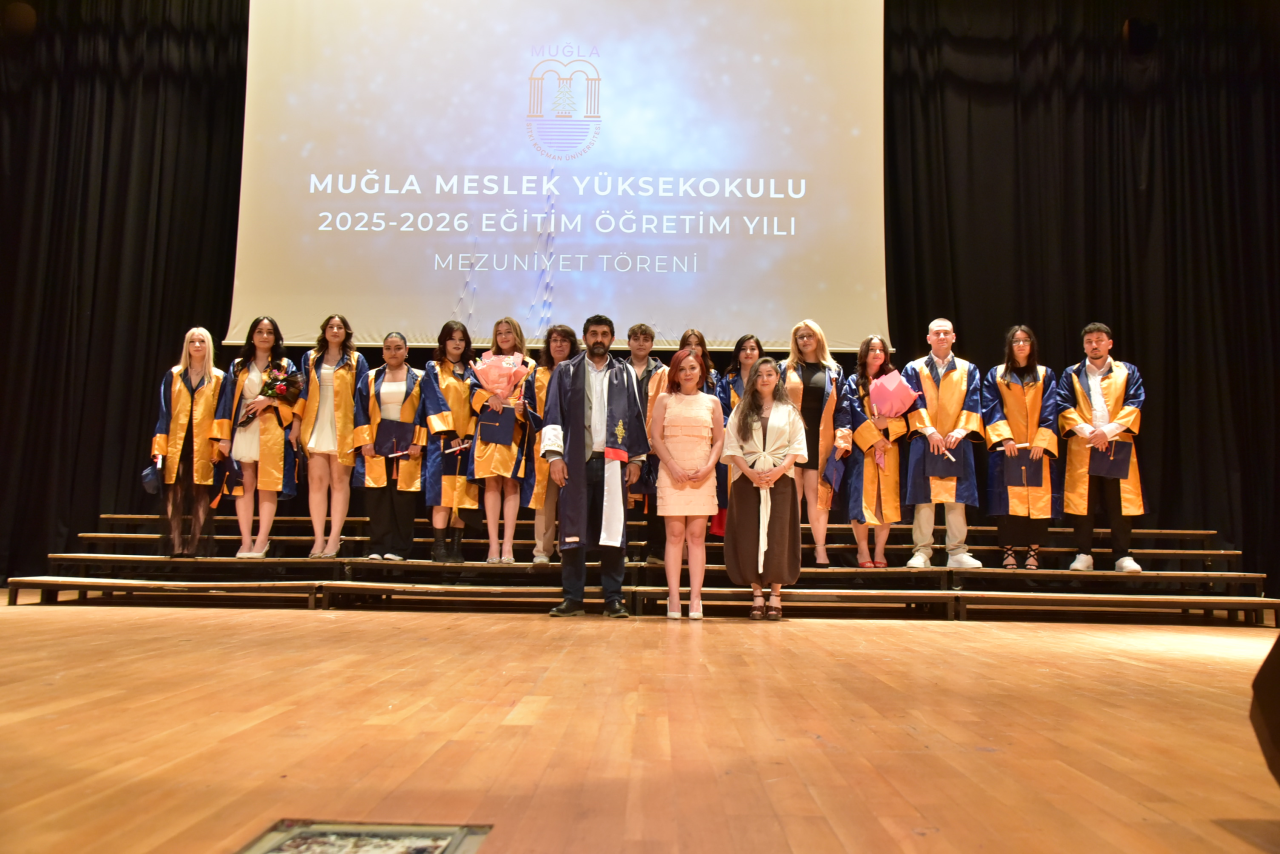 Muğla MYO’da Mezuniyet Sevinci