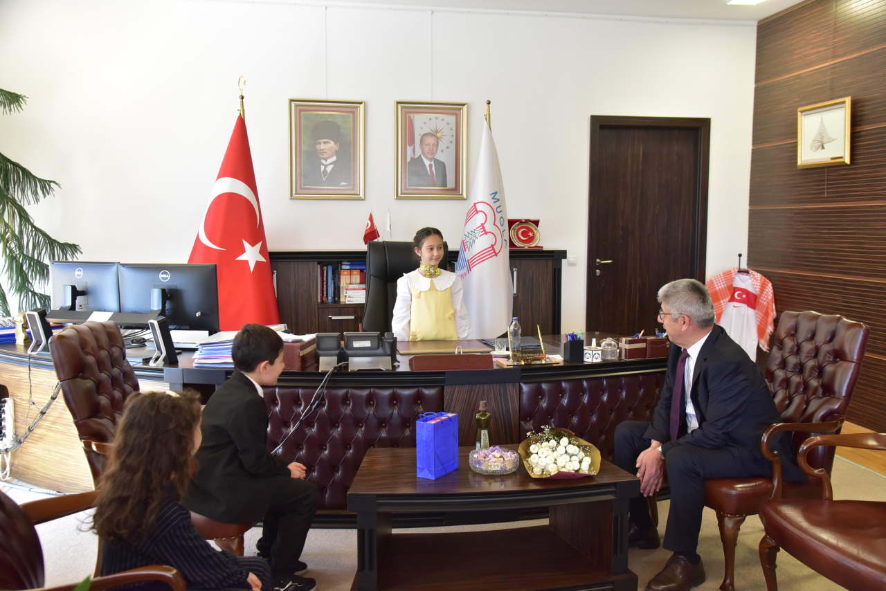 MSKÜ’de Anlamlı Devir Teslim: Rektörlük Makamı Çocuklara Emanet