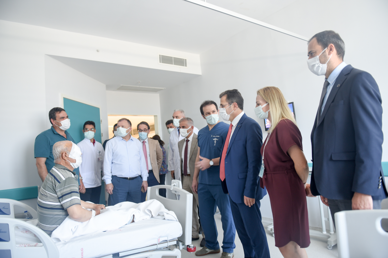 First Cornea Transplantation in Muğla Training and Research Hospital