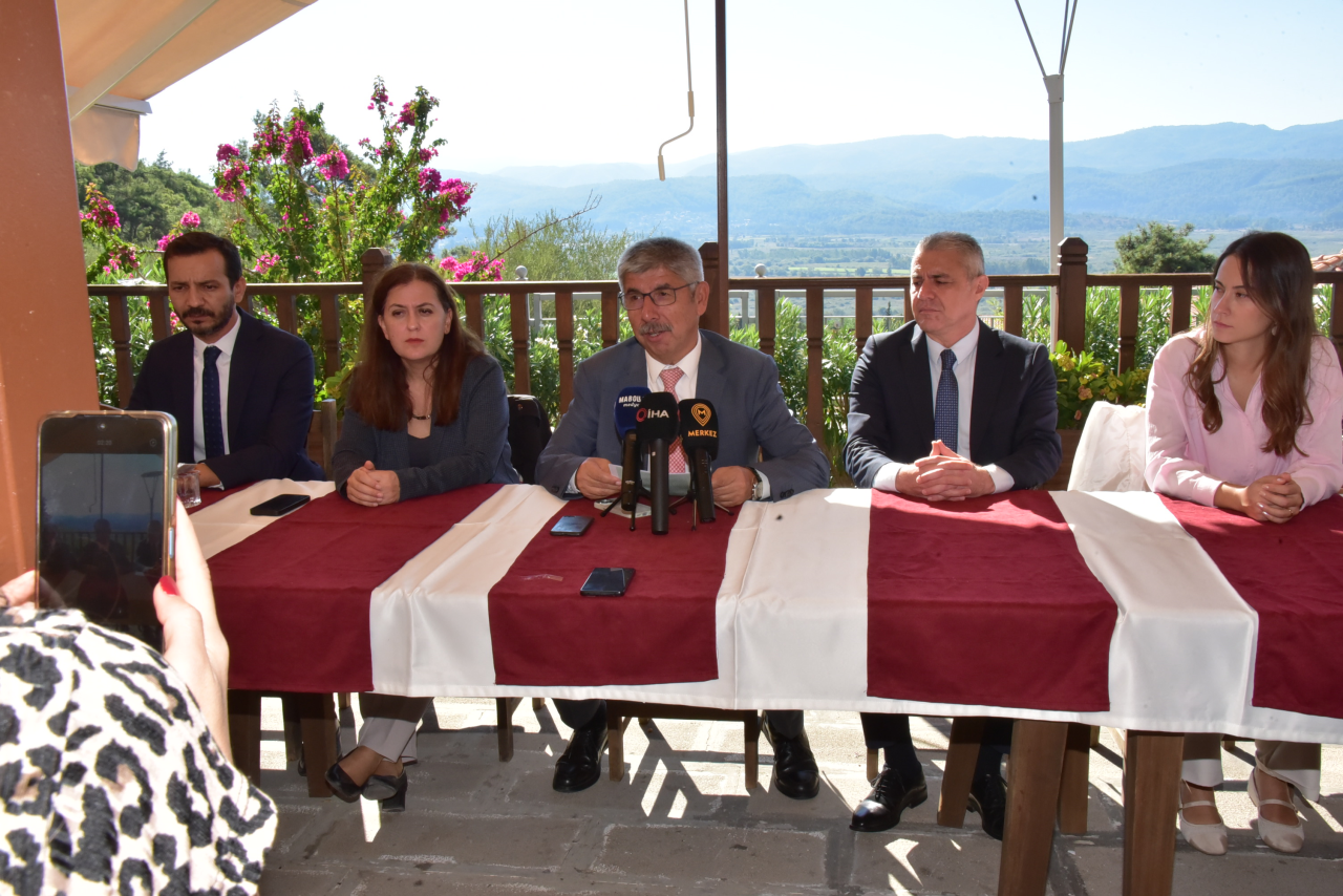 Rektör Prof. Dr. Kaçar, Basınla Akyaka’da Buluştu