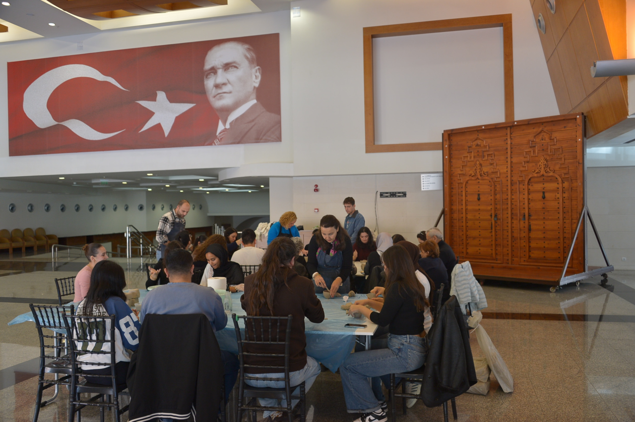 MSKÜ’de “DENGE Belgeseli ile Sürdürülebilir Yaşam Günü” 