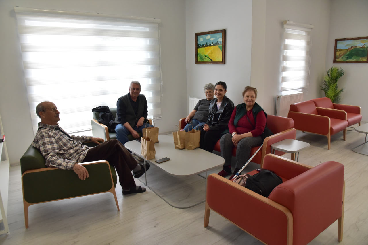 MSKÜ’den Anlamlı Ziyaret: Gençler ve Çınarlar Bir Arada