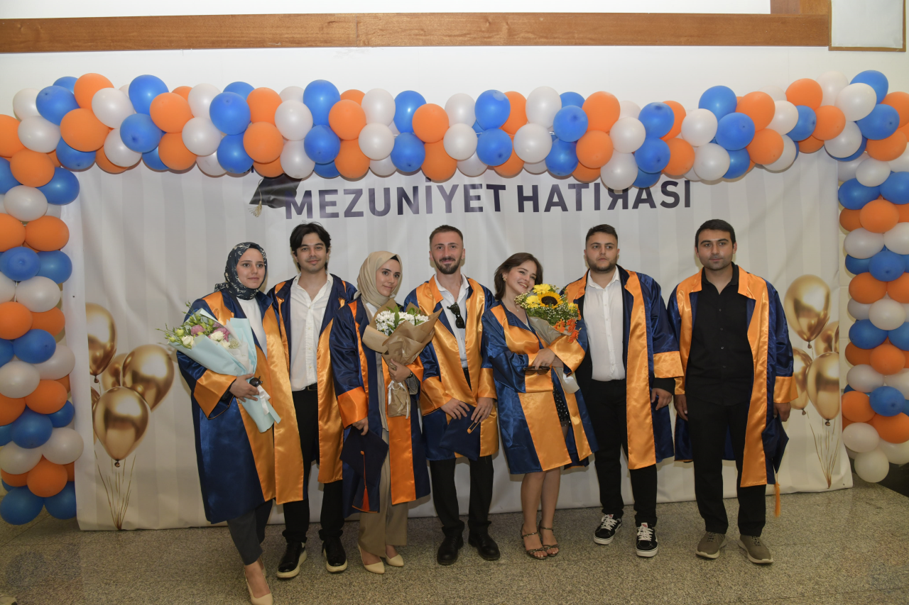 MSKÜ Fen-Edebiyat Fakültesi Mezunlarını Gururla Uğurladı