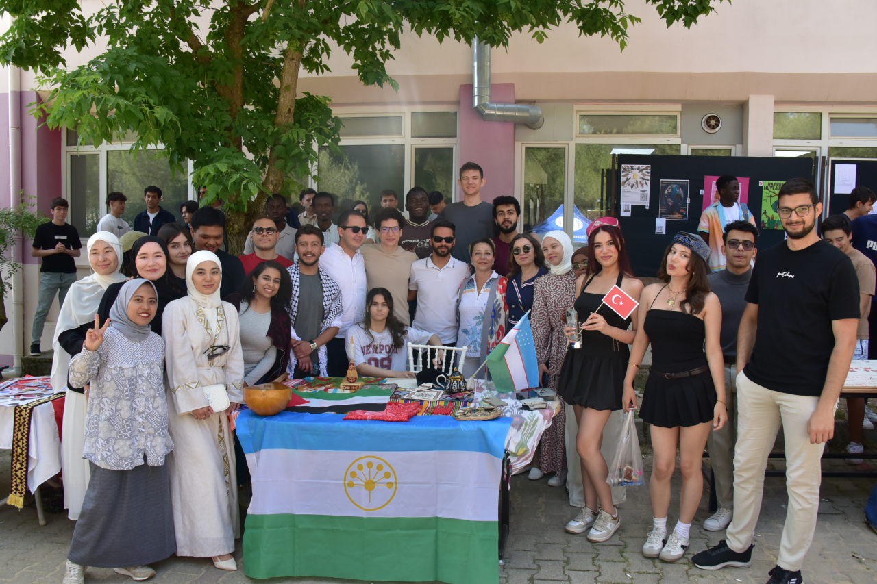 Yabancı Diller Yüksekokulu’ndan “Fun & Language And Day” Buluşması 