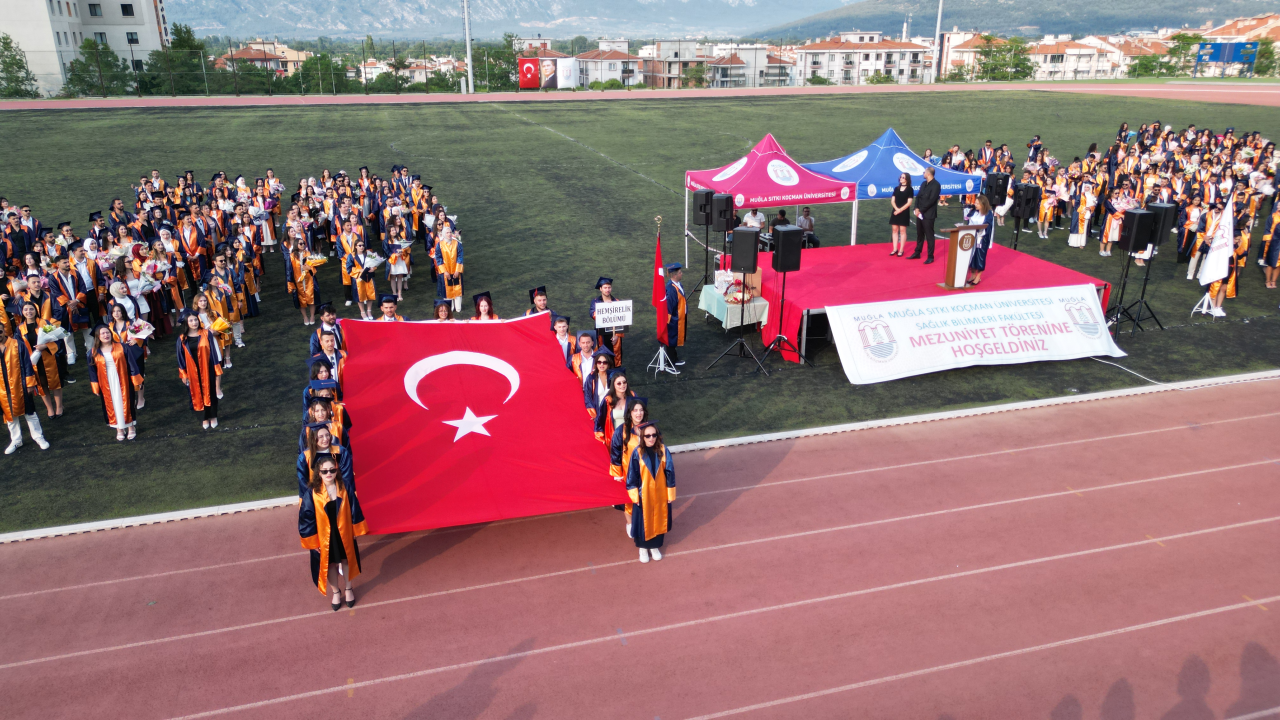 Sağlık Bilimleri Fakültesi’nden Yeni Mezunlar Sektöre Hazır
