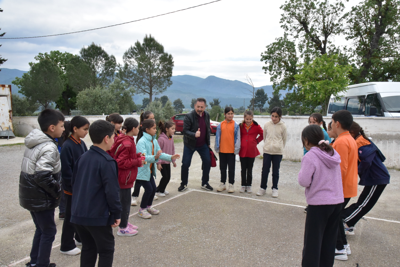 MSKÜ’nün “Birlikte Gelişim Programı” Gazeller’de Devam Etti