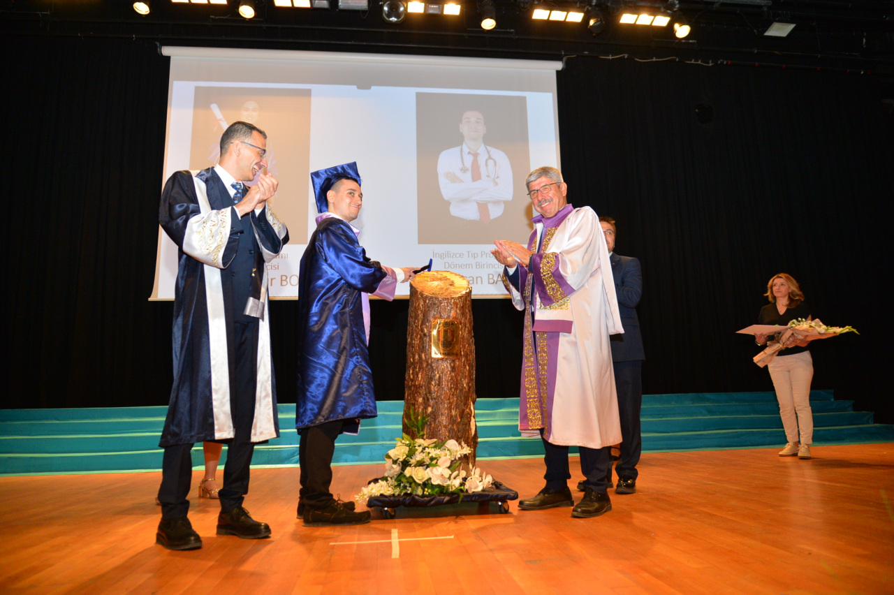 MSKÜ’lü Genç Hekim, TUS’ta Türkiye Üçüncüsü Oldu