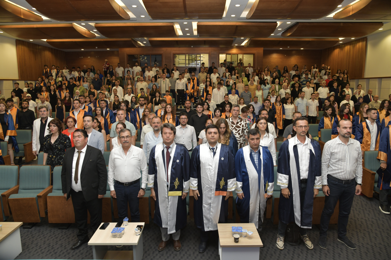 Ortaca ve Yatağan MYO’da Mezuniyet Sevinci