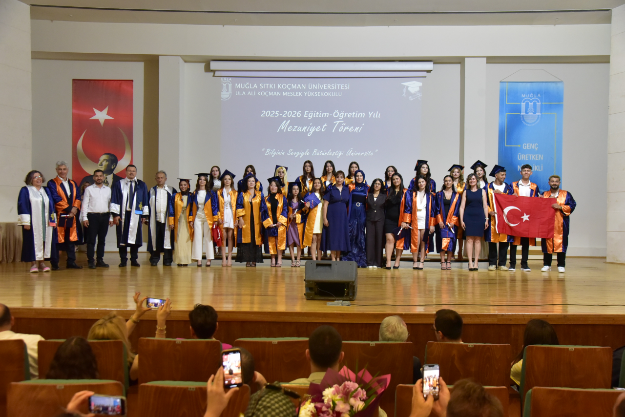 Ula Ali Koçman MYO’da Mezuniyet Coşkusu