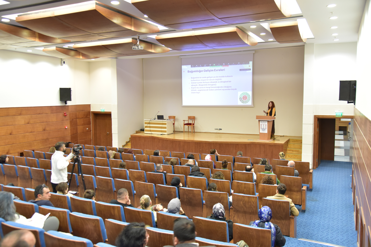 MSKÜ’den Bağımlılıkla Mücadele Alanında Görev Yapan Uzmanlara Eğitim 