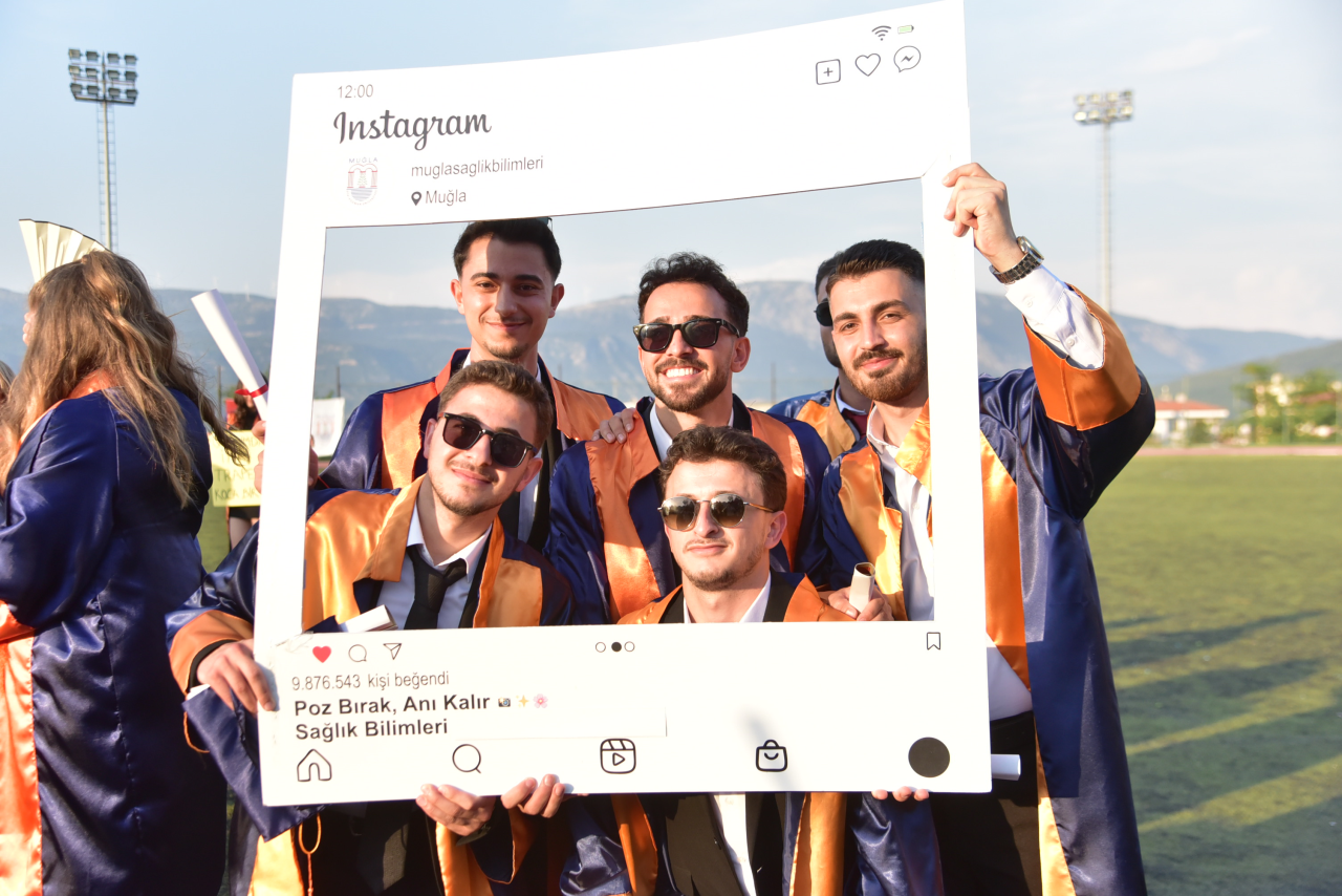 Sağlık Bilimleri Fakültesi’nden Yeni Mezunlar Sektöre Hazır
