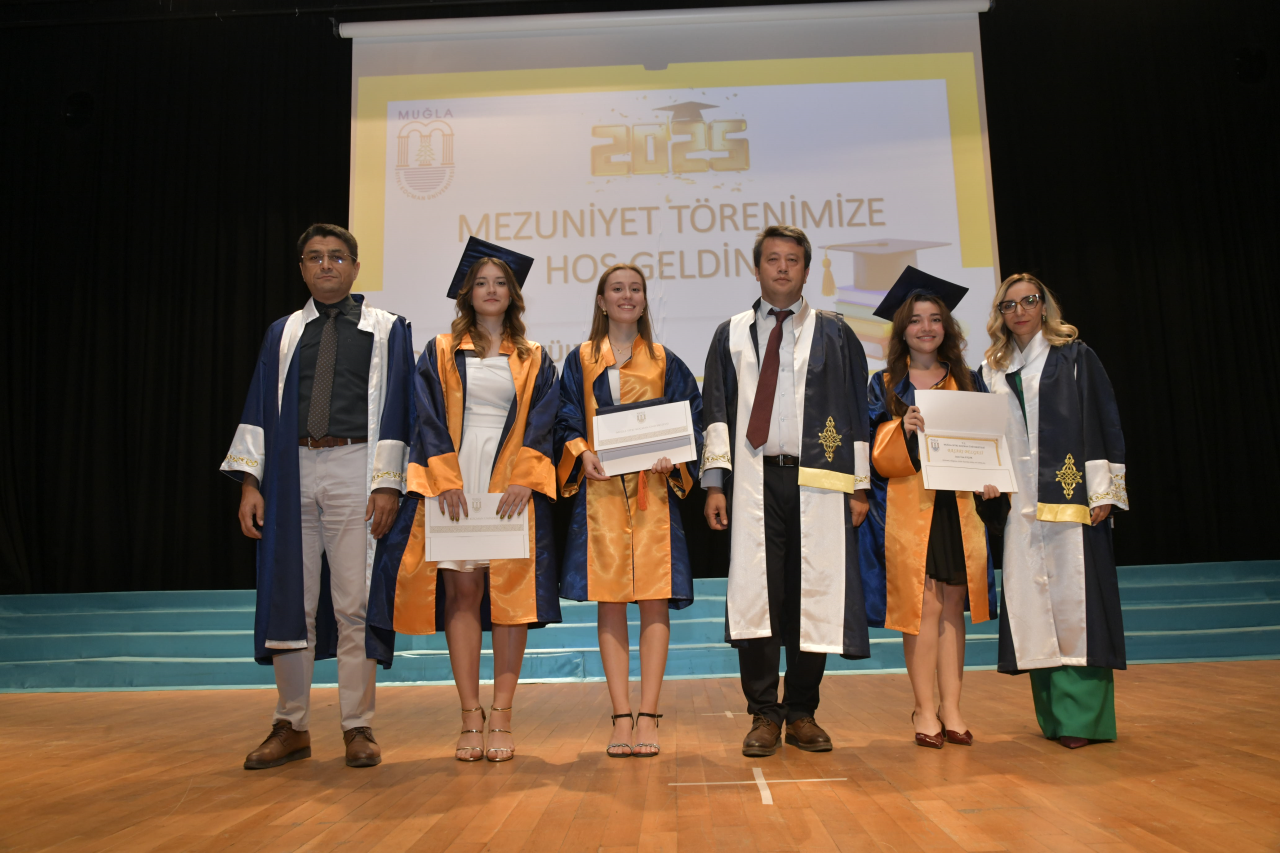 MSKÜ Fen-Edebiyat Fakültesi Mezunlarını Gururla Uğurladı