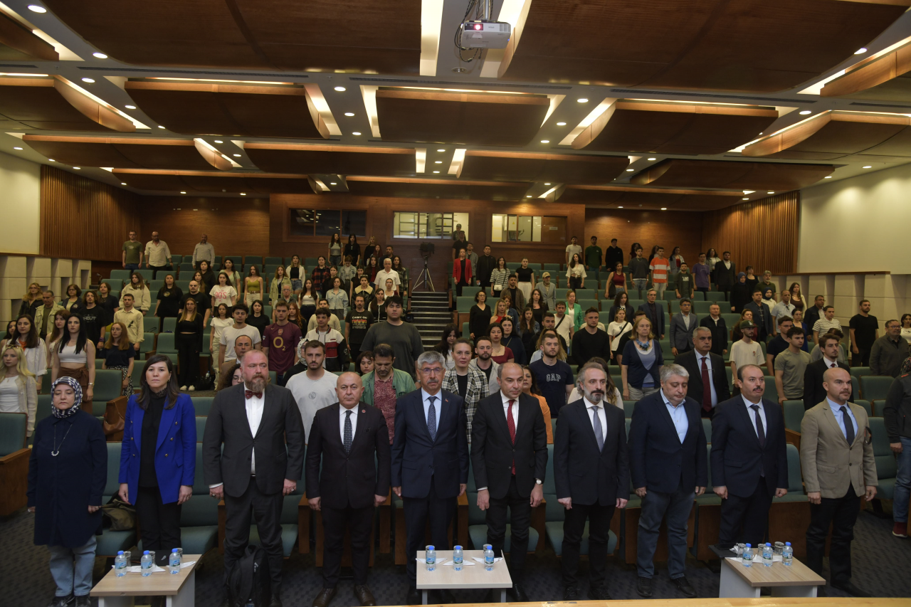 MSKÜ’de “Dezenformasyon Perspektifinde Yakın Siyasi Tarih” Paneli Gerçekleştirildi