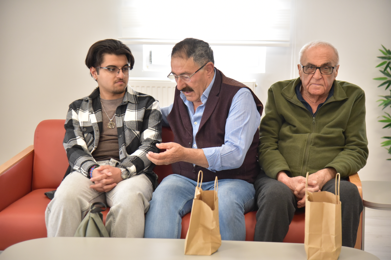 MSKÜ’den Anlamlı Ziyaret: Gençler ve Çınarlar Bir Arada