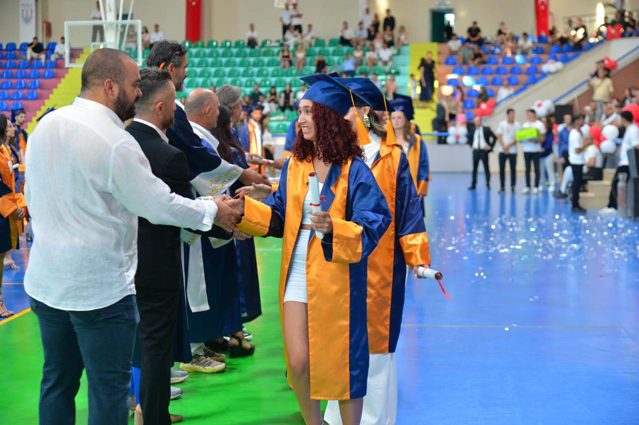  Spor Bilimleri Fakültesi, Öğrencilerini Yeni Hayatına Uğurladı