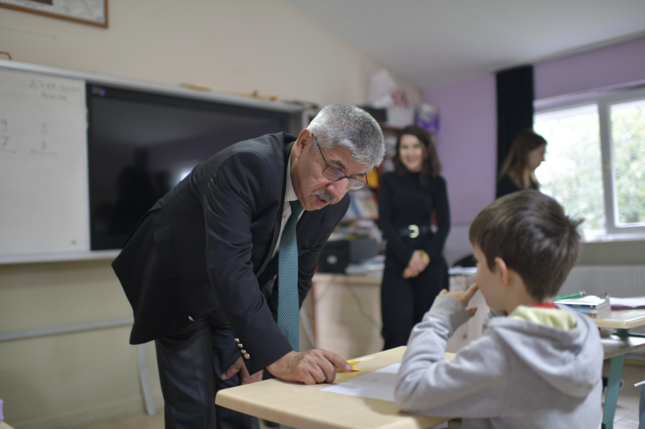 MSKÜ Toplumla Buluşmayı Sürdürüyor: Çıtlık İlkokulu’nda Kapsamlı Sağlık ve Eğitim Desteği