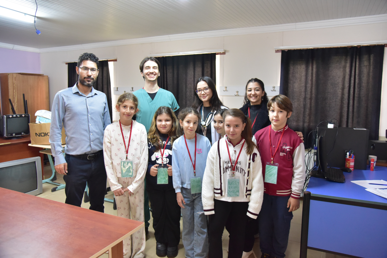 MSKÜ Toplumla Buluşmayı Sürdürüyor: Çıtlık İlkokulu’nda Kapsamlı Sağlık ve Eğitim Desteği