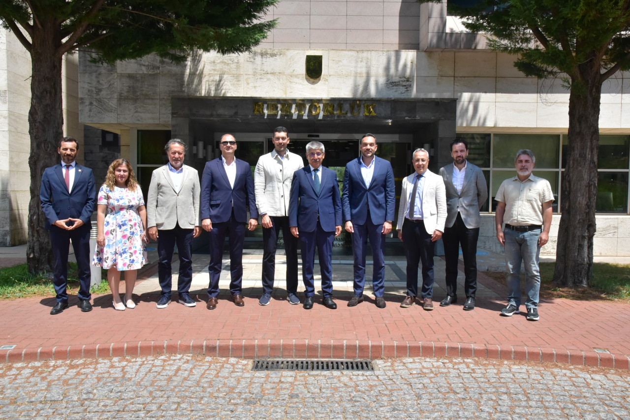 Mesa Holdingden MSKÜ’ye 300 Milyon Liralık İlahiyat Fakültesi Bağışı