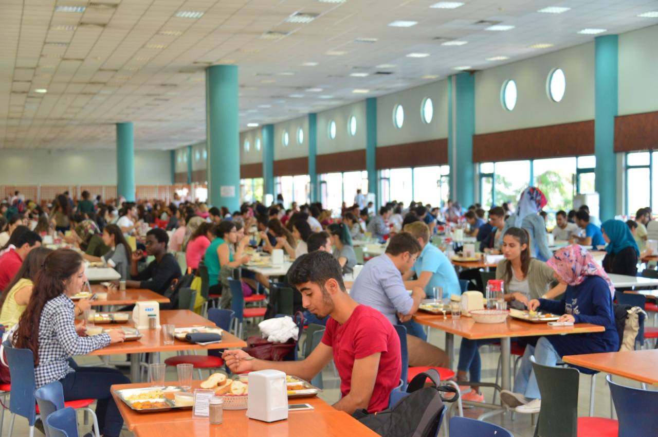 MSKÜ’lü Öğrencilere Ramazan Boyunca İftar Yemeği Desteği