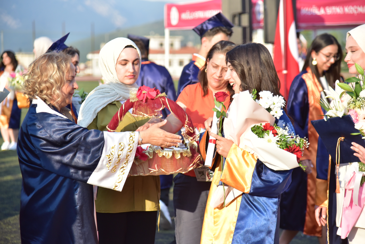 Sağlık Bilimleri Fakültesi’nden Yeni Mezunlar Sektöre Hazır