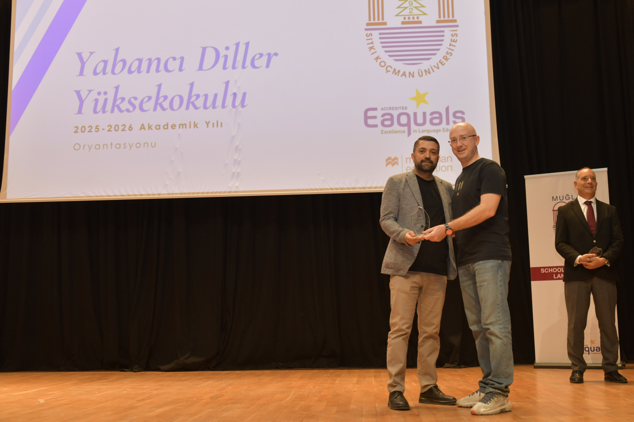 Yabancı Diller Yüksekokulu’nda Çifte Program: Oryantasyon ve Akreditasyon Töreni